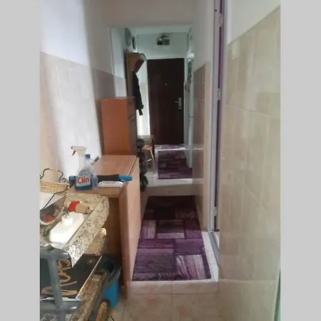2 Bedroom In The Center Of *